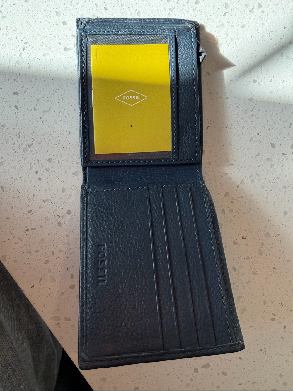 Fossil Wallet - Picture 2 of 5